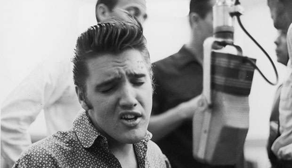 Grandes hitos en la vida y carrera de Elvis Presley - 1956