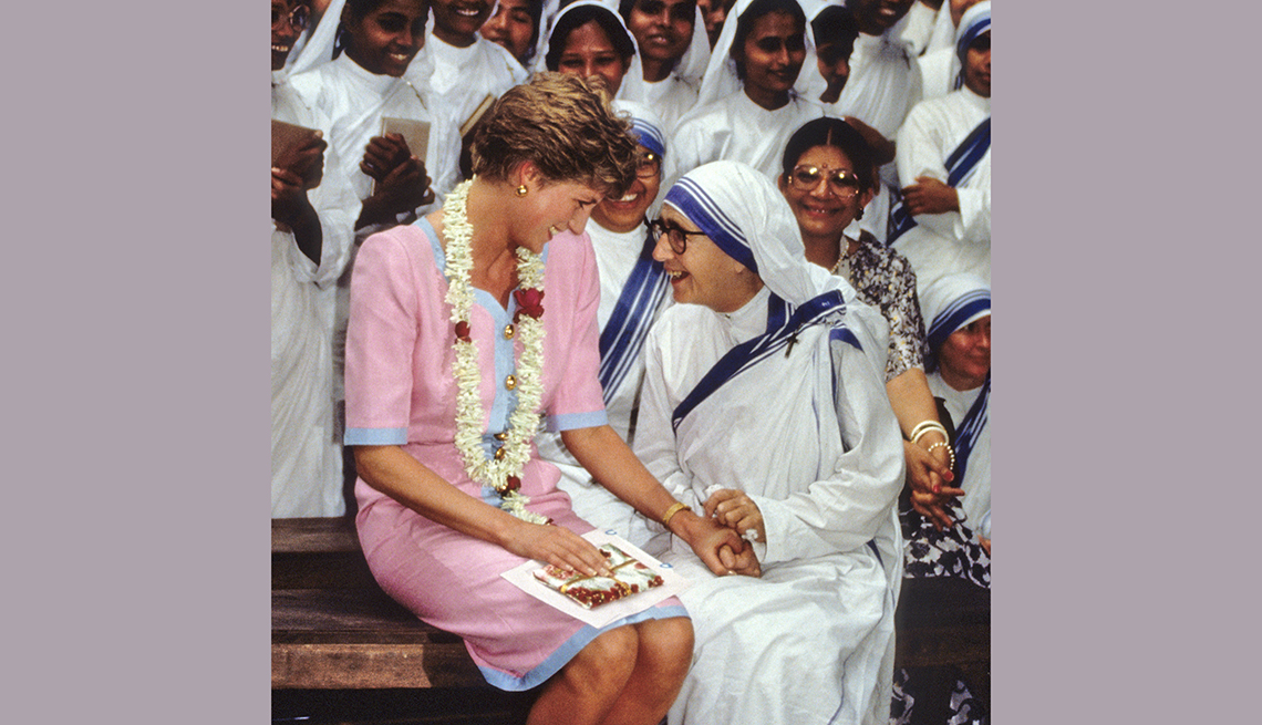 Diana y la Madre Teresa de Calcuta, recordando a la Princesa de Gales