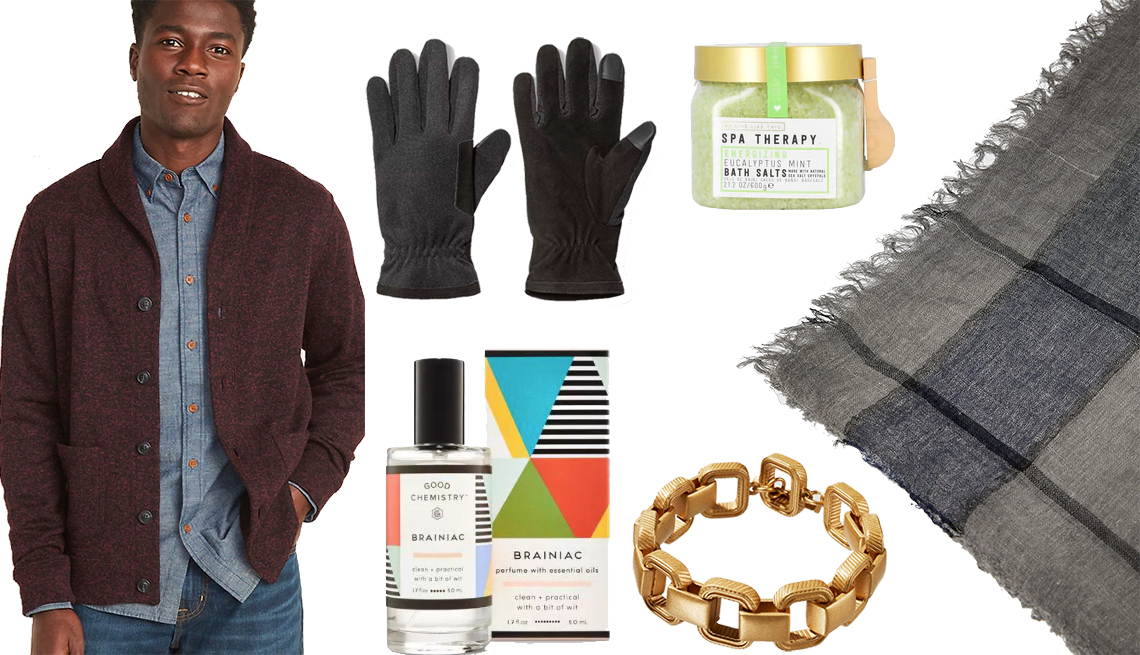 item 11 of Gallery image - Old Navy Shawl-Collar Button-Front Sweater-Fleece Cardigan, Goodfellow & Co Men's Thinsulate Lined Tech Touch Gloves, Brainiac by Good Chemistry Eau de Parfum, We Live Like This: Spa Therapy Bath Salts, Zara Limited Edition Square Chain Bracelet, Zara Str