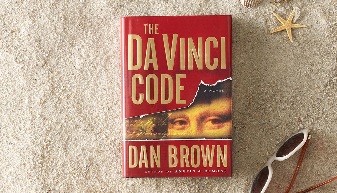 author of the book the da vinci code