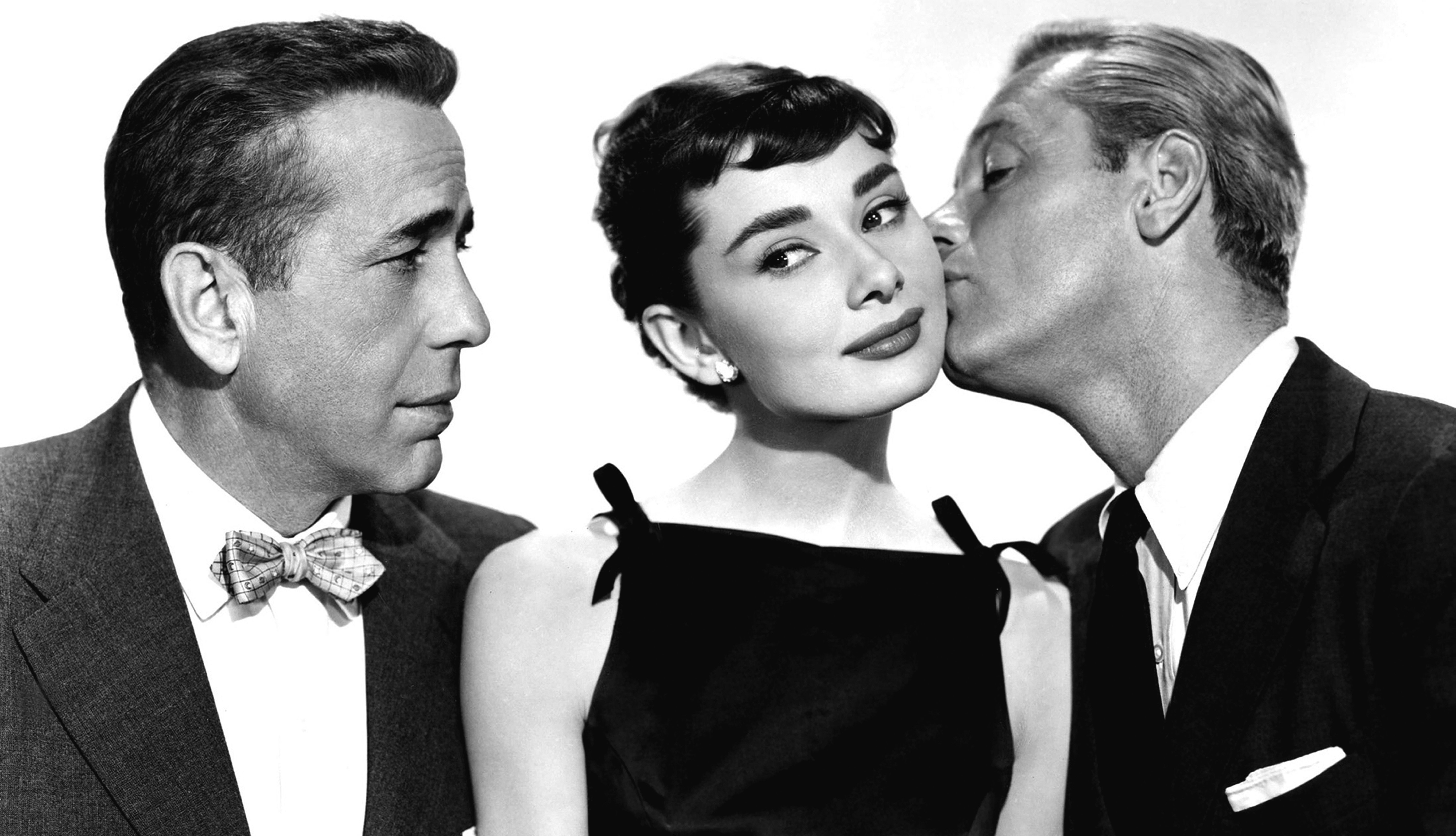 item 4 of Gallery image - Audrey Hepburn junto a William Holden y Humphrey Bogart