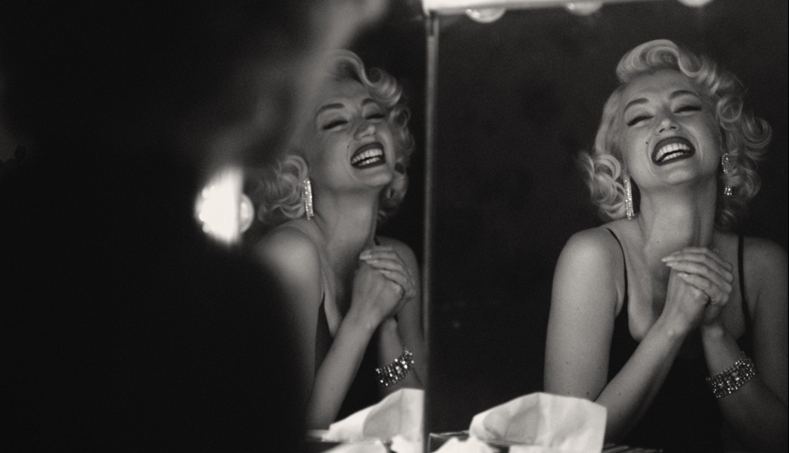 Ana de Armas como Marilyn Monroe en Blonde. 