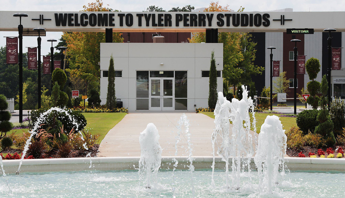 La entrada a los estudios de Tyler Perry.