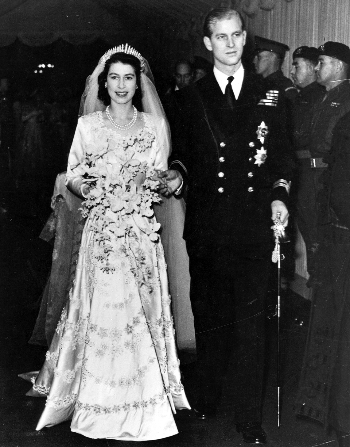 La reina Isabel el día de su boda con el príncipe Felipe, duque de Edimburgo.