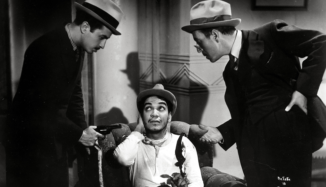 item 2 of Gallery image - Escena de la película Ahí Está El Detalle, de Cantinflas, 1940 
