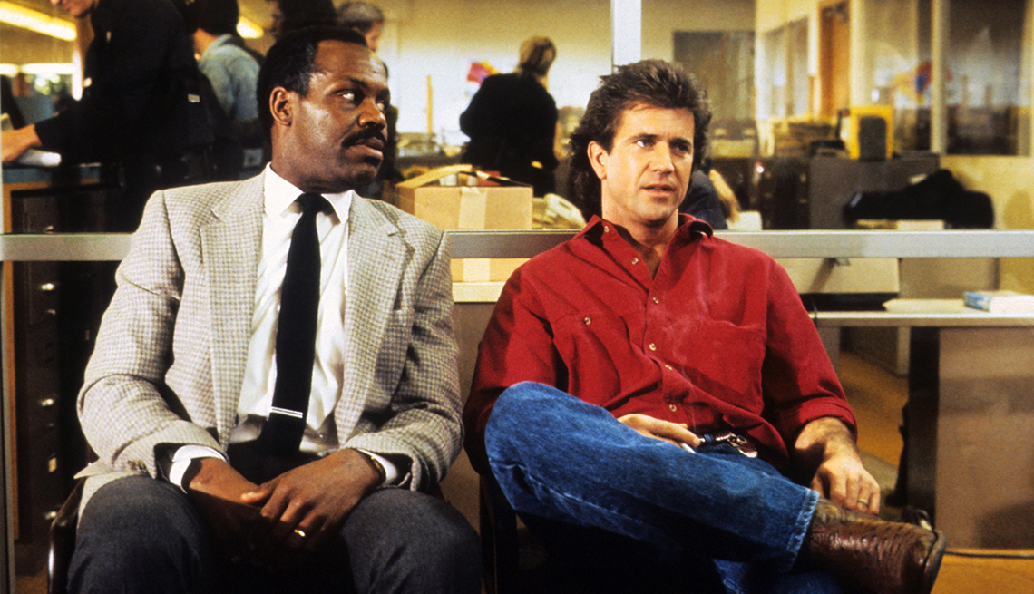 Actors Danny Glove and Mel Gibson in movie still from 'Lethal Weapon'