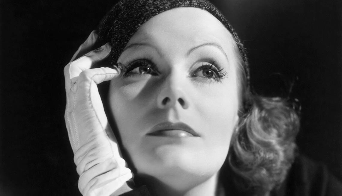 Greta Garbo, recuento de su carrera en imágenes