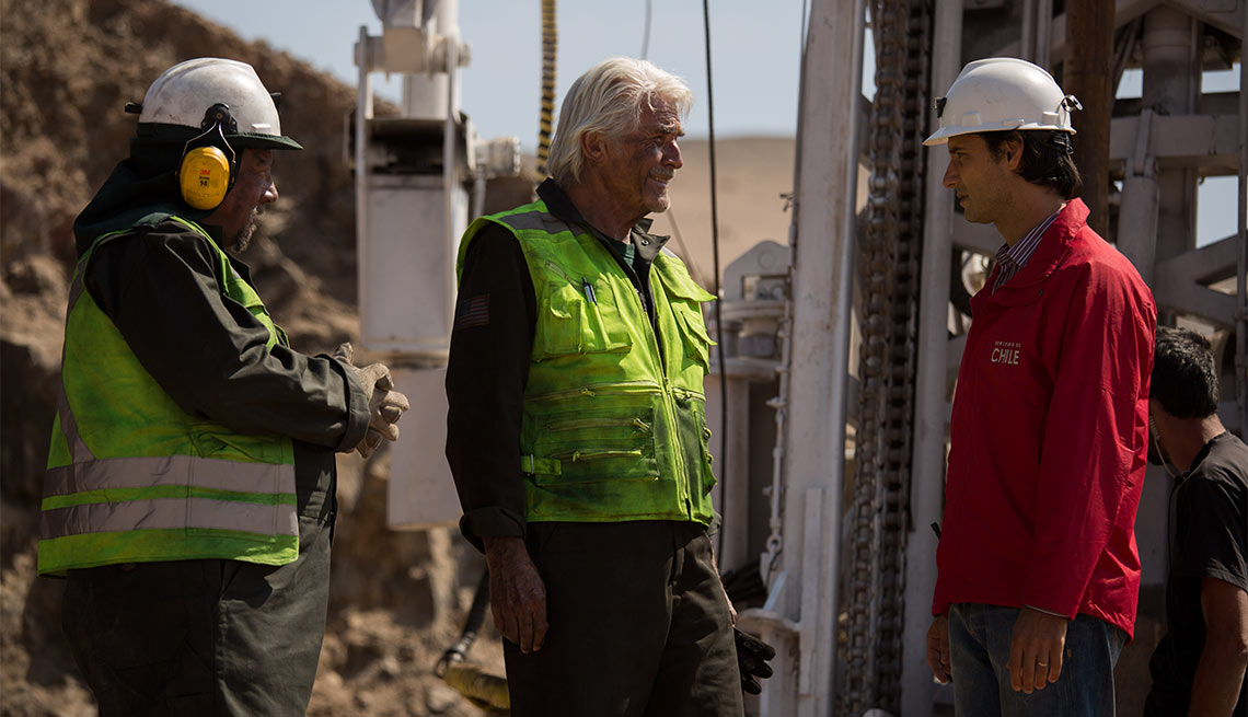 James Brolin como Jeff Hart en Los 33 - 5 años después del rescate de los 33 mineros chilenos