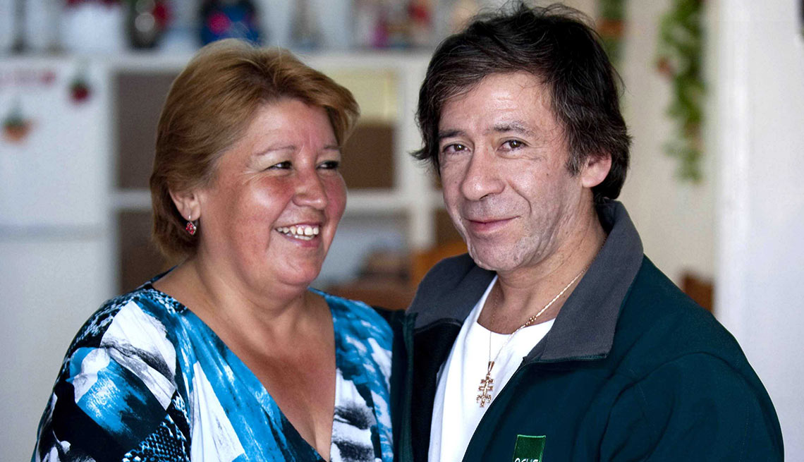 Yonni Barrios y Susana Valenzuela - 5 años después del rescate de los 33 mineros chilenos