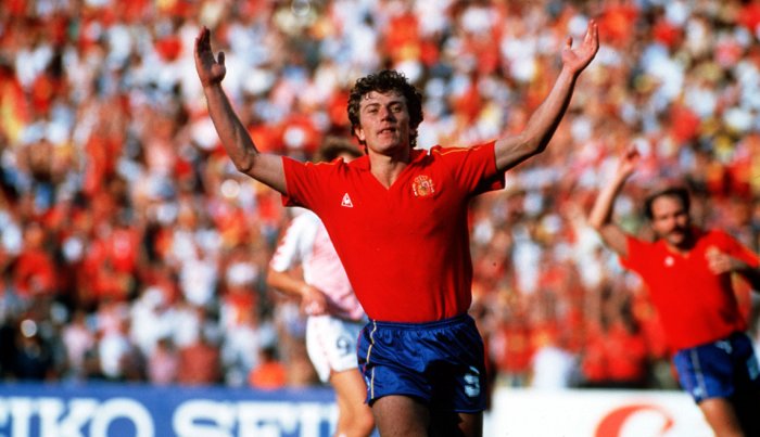 item 12 of Gallery image Emilio "El Buitre" Butragueno, Astros del fútbol mundial