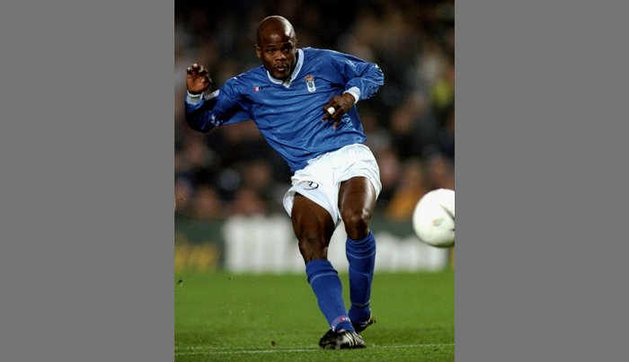 item 22 of Gallery image Julio César Dely Valdés, Astros del fútbol mundial