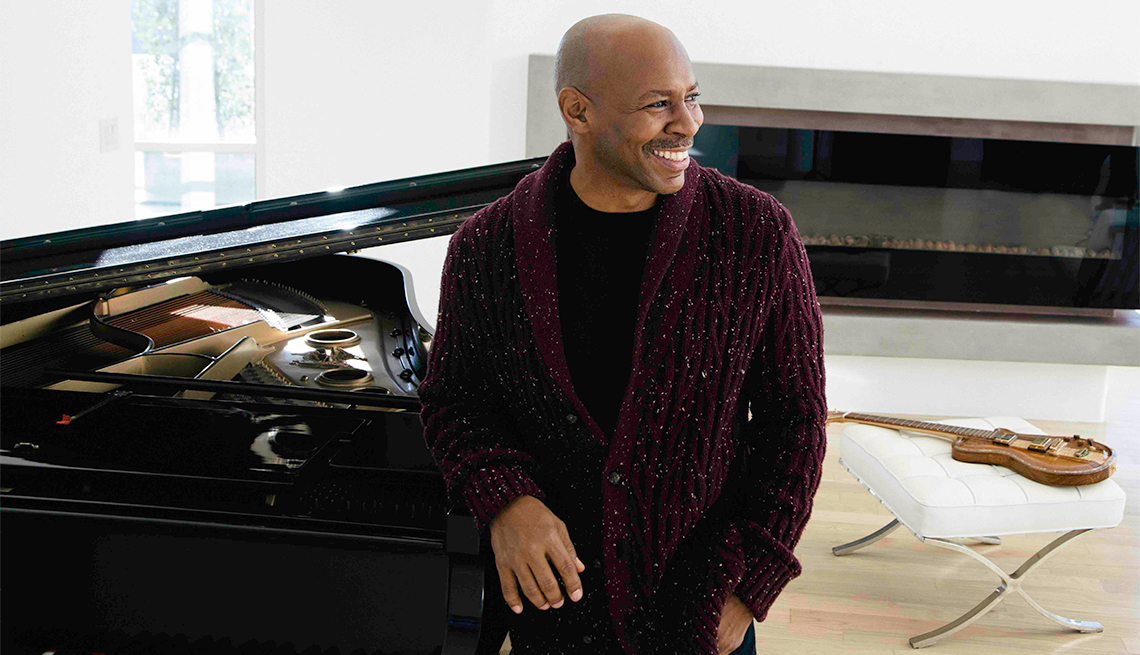 Kevin Eubanks, Jazz Musician, Guitarist, Jazz Greats You Must See Live