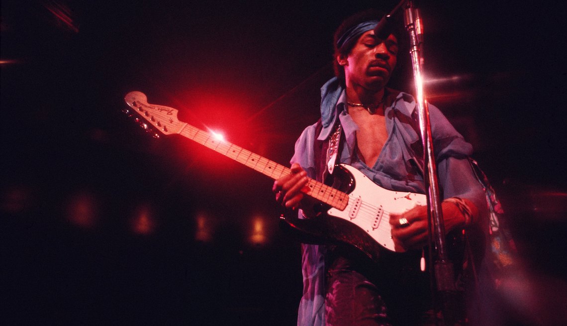 item 11 of Gallery image - Jimi Hendrix performs at the Felt Forum on January 28, 1970 in New York City, New York.)