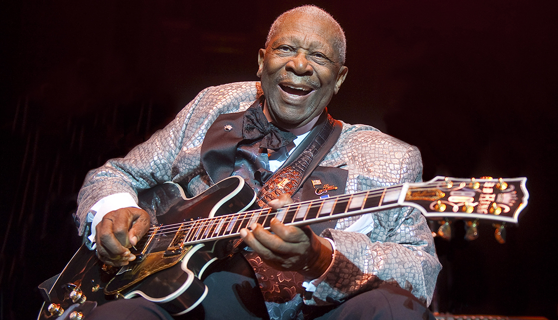 item 11 of Gallery image - BB King performs on stage at Royal Albert Hall on June 28, 2011 in London, England.