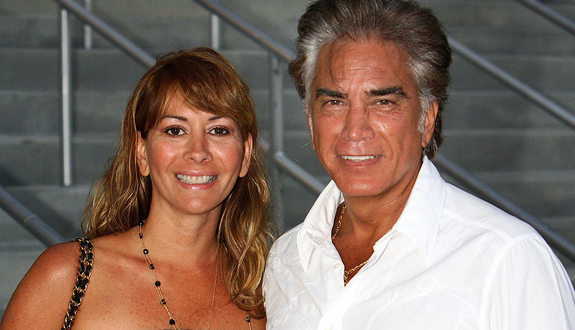 José Luis Rodríguez y Carolina Pérez - Famosas parejas latinas