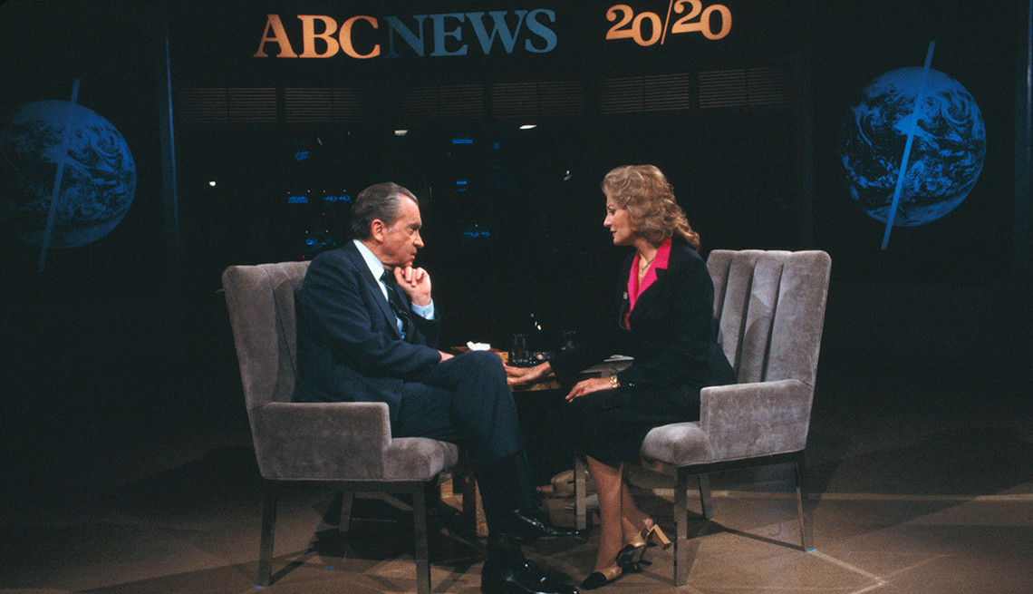 Entrevistas famosas de Barbara Walters - En la foto con el presidente Nixon en 1980