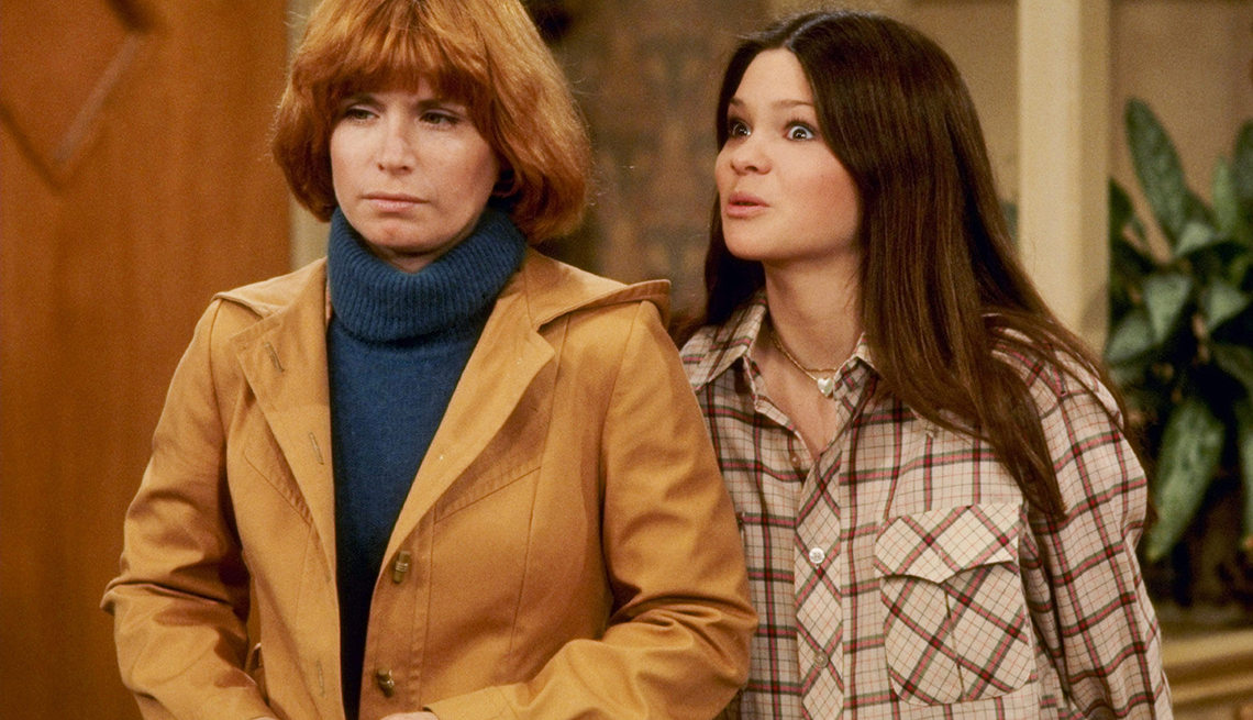  Great Mother-Daughter TV Pairs