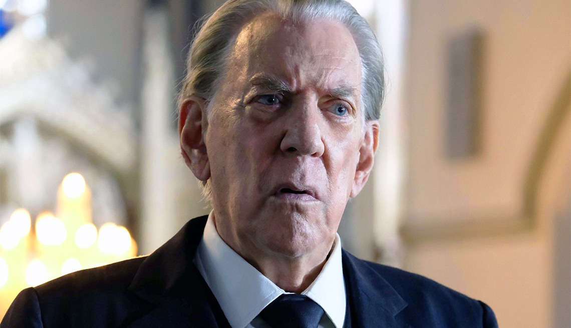 item 10 of Gallery image - Donald Sutherland as J. Paul Getty