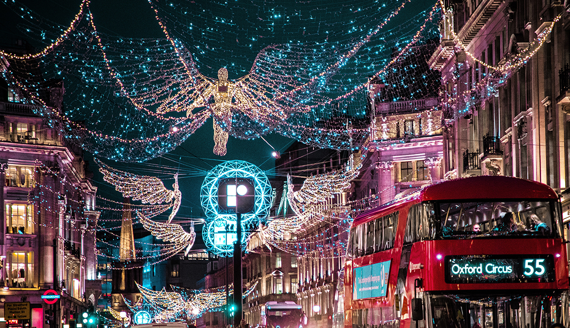 London, illuminated for the holidays