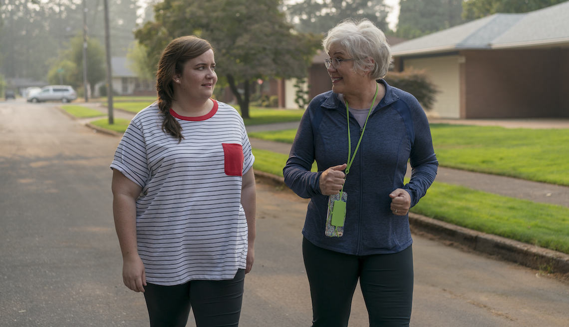 Aidy Bryant as Annie and Julia Sweeney in a scene from Shrill