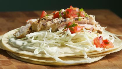 Recetas para prevenir el cancer de colon: Tacos de pescado a la parrilla, al estilo Baja California
