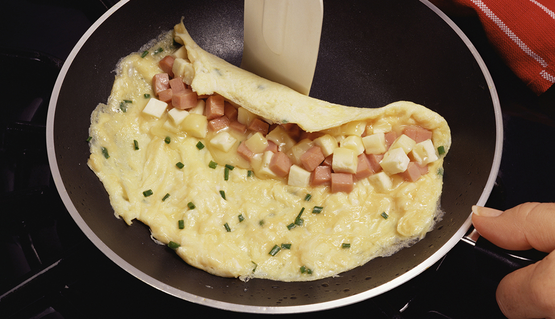 Omelet con queso y jamón