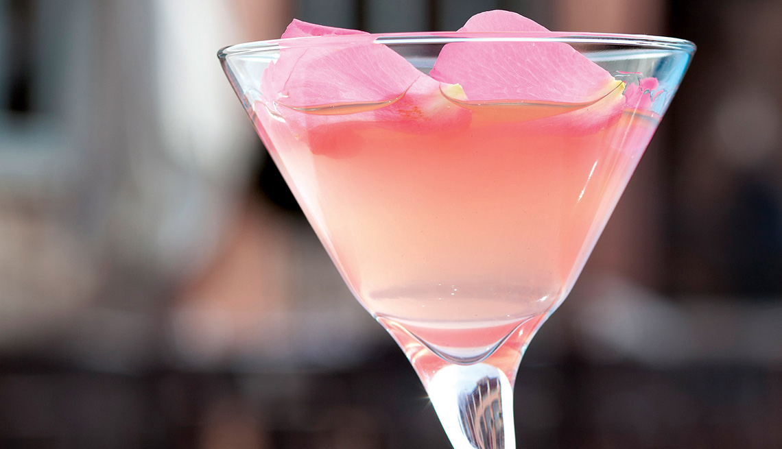 Martini de agua de rosas