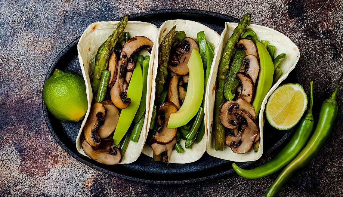 Tacos veganos de hongos shiitake