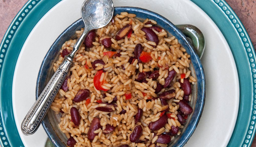 Receta de arroz con frijoles rojos o gallo pinto