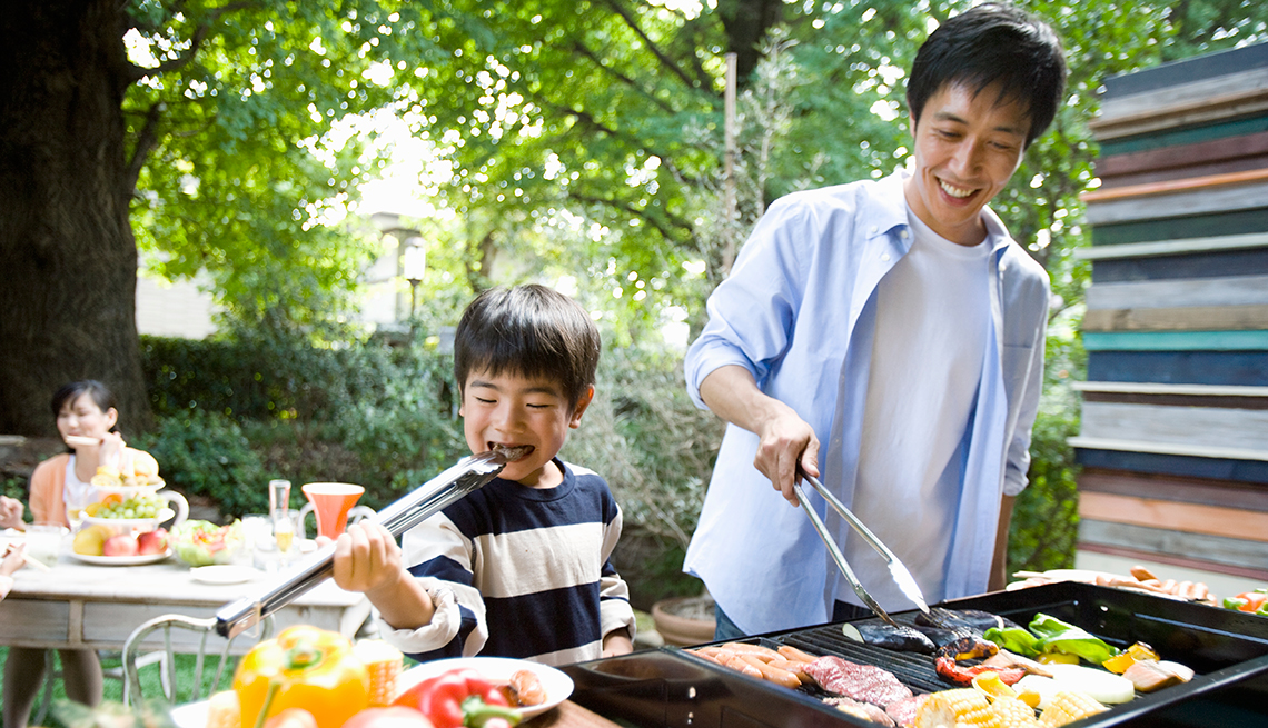 Reduce Cancer Risk from Outdoor Grilling