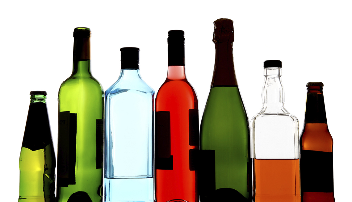 Diferentes botellas de alcohol