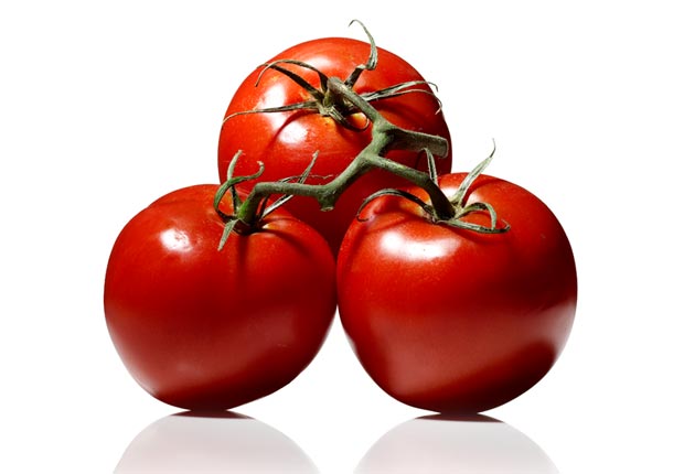 Tomatoes, Super Foods to Fight Flu (Sam Kaplan; Stylist: Matt Vohr for Halley Resources)
