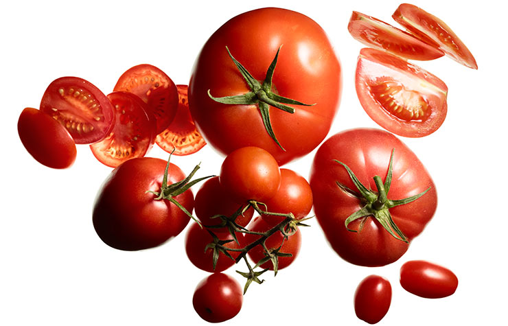 Heart healthy foods, fruits, tomatoes. 