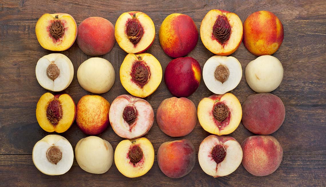 Peach halves displayed in a pattern, Peaches Quiz Fruit Fresh