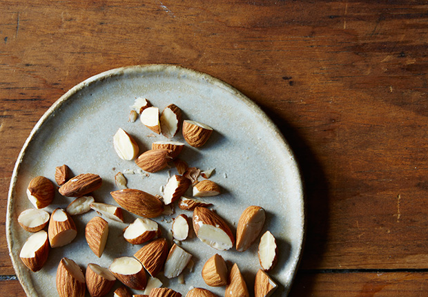 Almonds, Foods That Reduce Stress