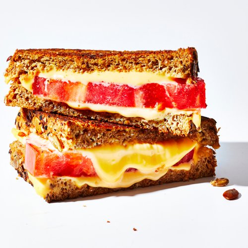 grilled cheese and tomato on wheat bread