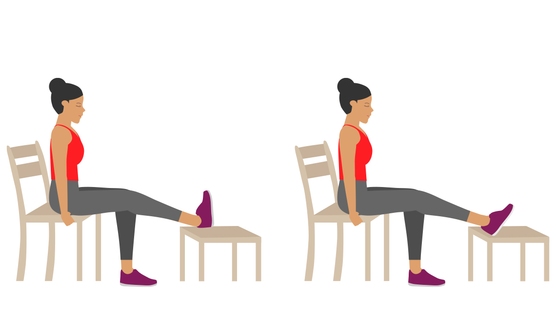 Ilustración de una mujer usando dos sillas para hacer ejercicio