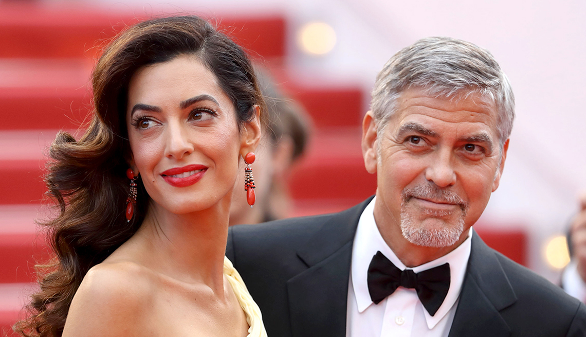 Amal y George Clooney  - Ventajas y desventajas de ser padres mayores