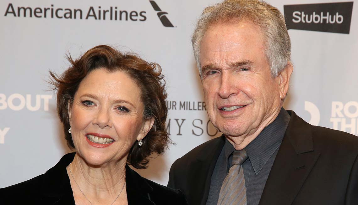 item 8 of Gallery image - Annette Bening and Warren Beatty