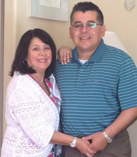 Terri J. Correa y su esposo