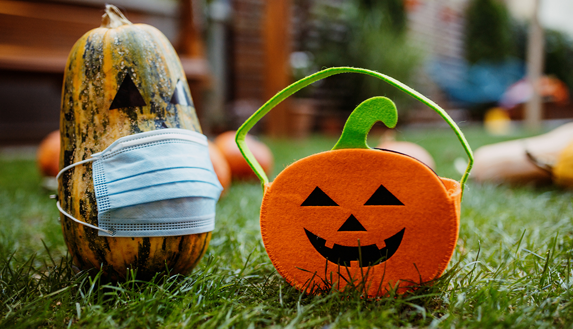 Is It Safe To Celebrate Halloween During Coronavirus