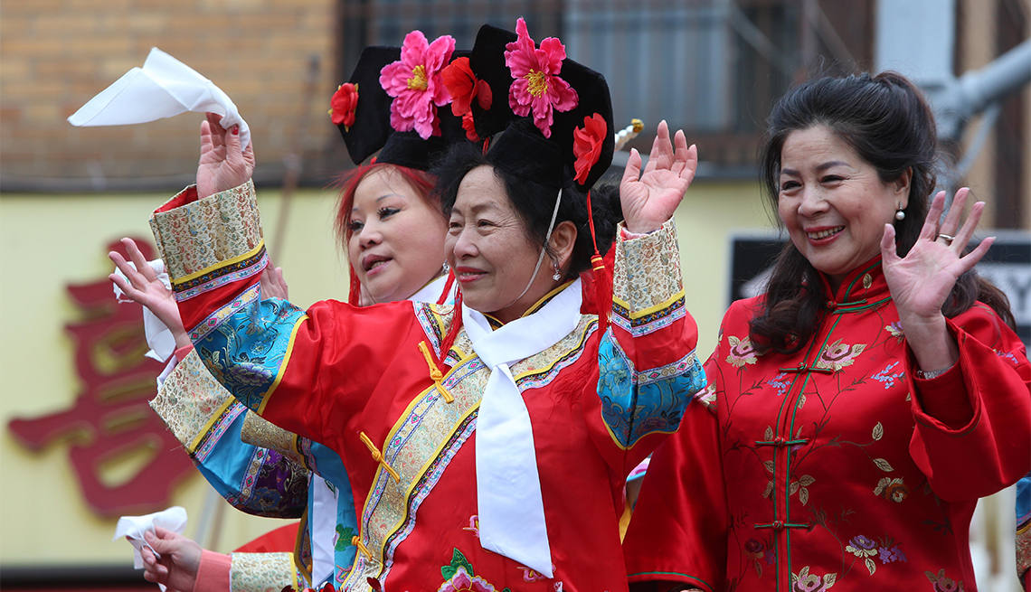 Mujeres celebran el Mes de la Herencia Asiática