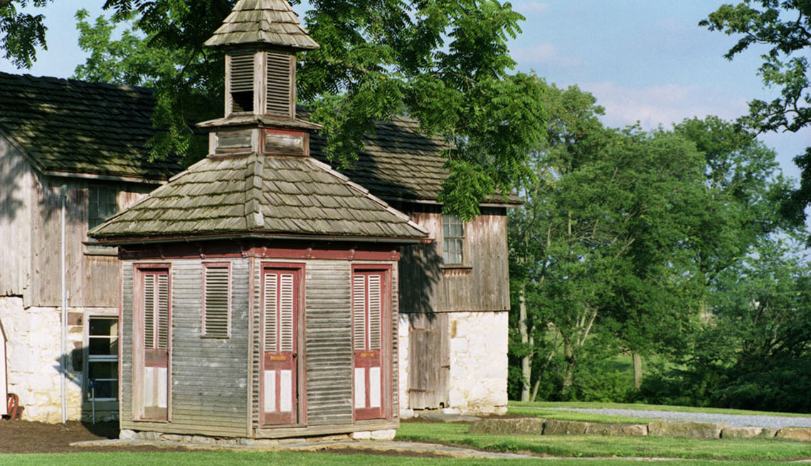 Tolpehocken Manor Outhouse with separate entrances for men and women