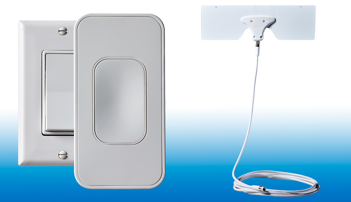 Tech Guide 2017 - Switchmate Smart Light switch & Mohu Leaf Metro Indoor HDTV Antenna Tech Guide 2017 - Switchmate Smart Light switch & Mohu Leaf Metro Indoor HDTV Antenna