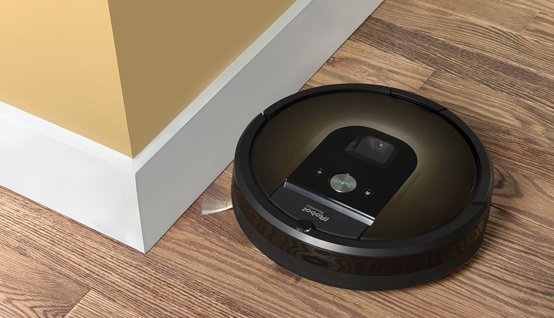 item 6 of Gallery image - Top Tech Gifts For the Holidays - iRobot Roomba 980