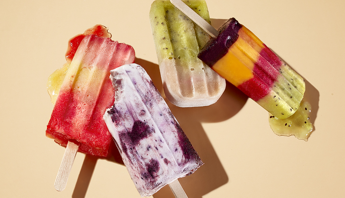 Fruit-flavored Popsicles 