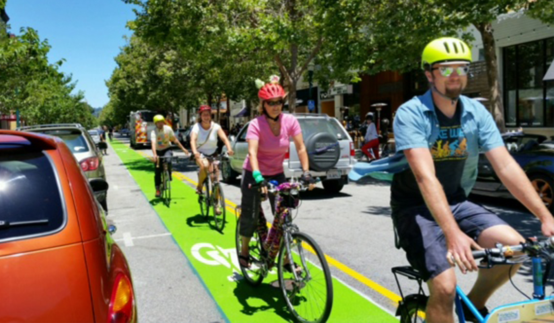 A green contraflow bike lane in Santa Cruz, California