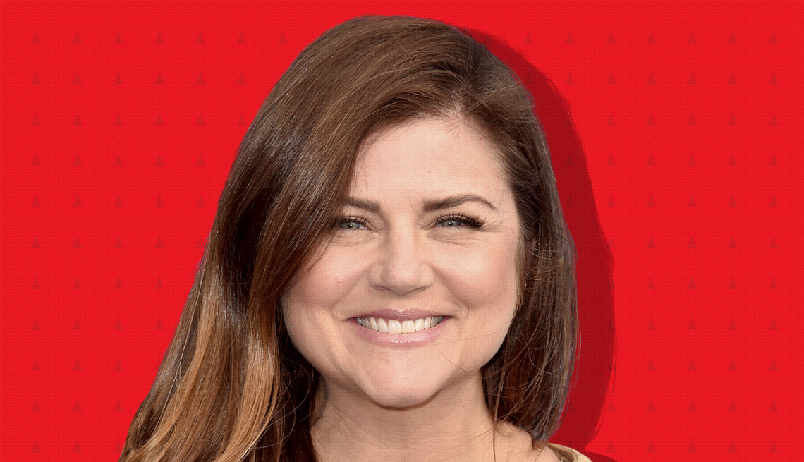item 9 of Gallery image - tiffani thiessen against red background with mini triangles