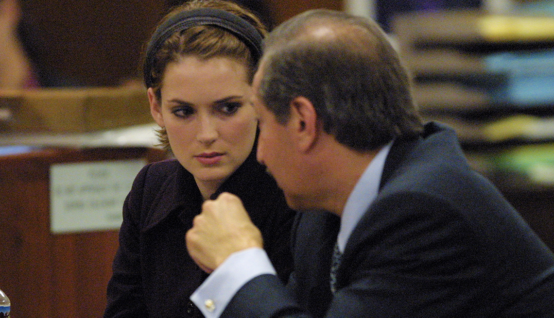 item 20 of Gallery image - Winona Ryder with her attorney in court during her shoplifting trial 