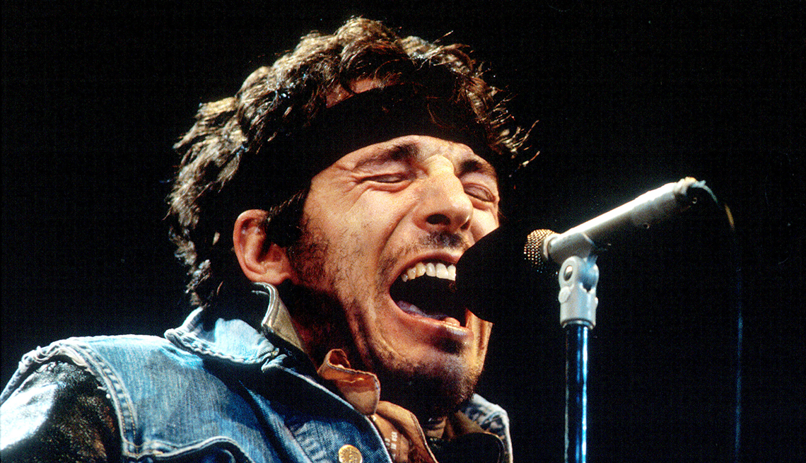 item 23 of Gallery image - Bruce Springsteen performs